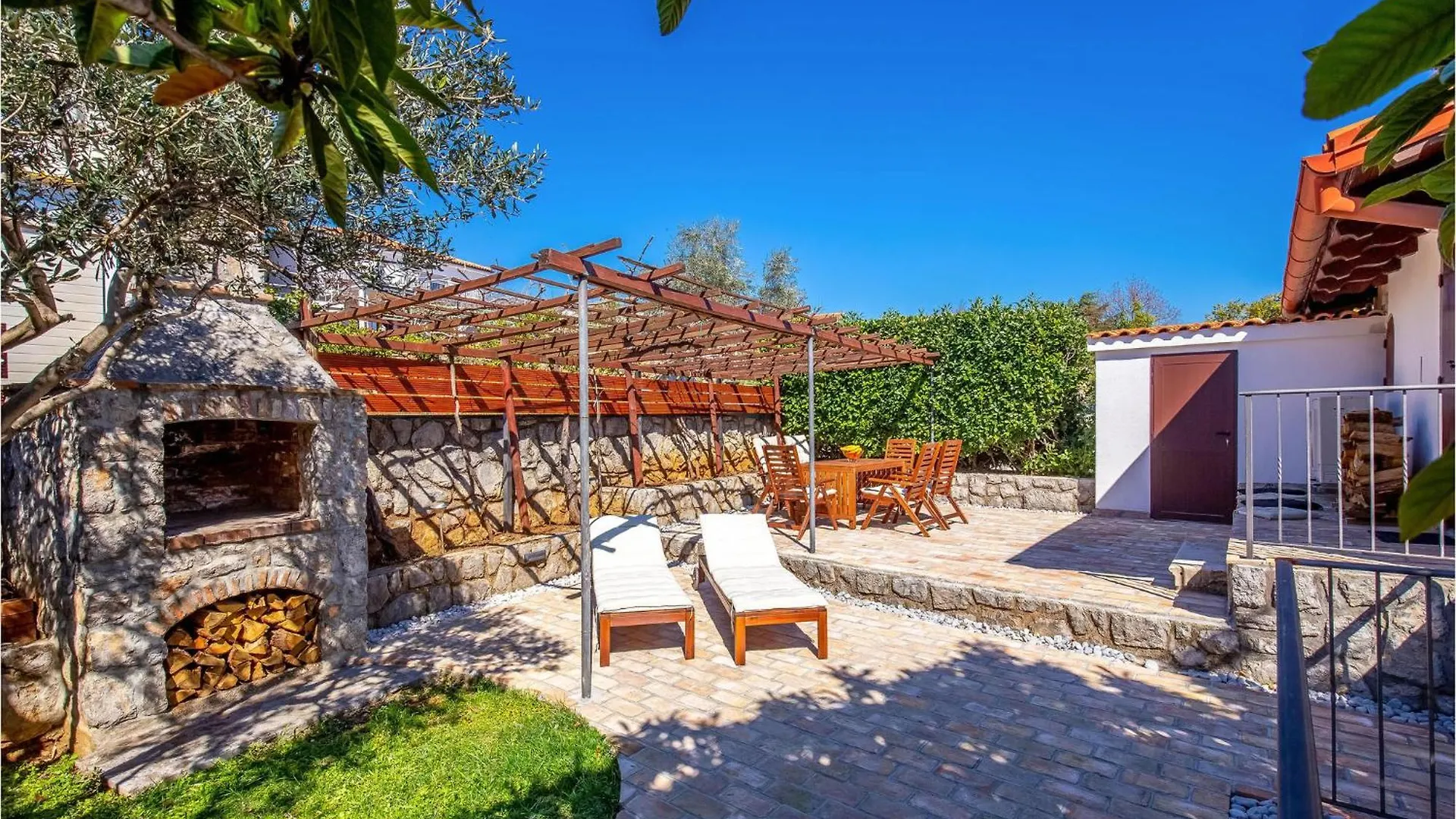 Casa vacanze Cozy Home In Icici With Kitchen Croazia