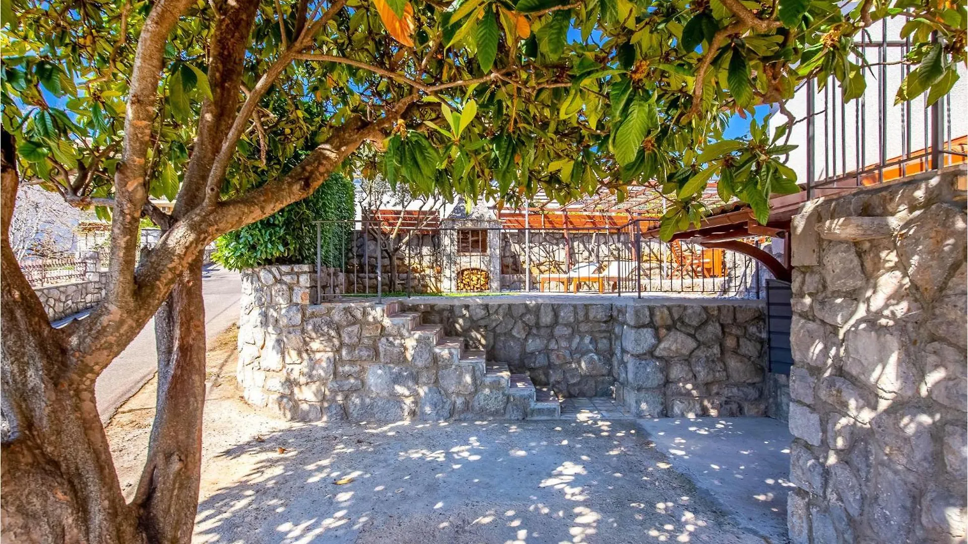 Casa vacanze Cozy Home In Icici With Kitchen